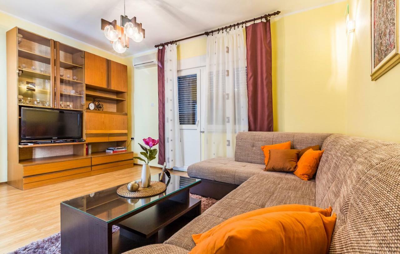 Pula Apartment Екстер'єр фото