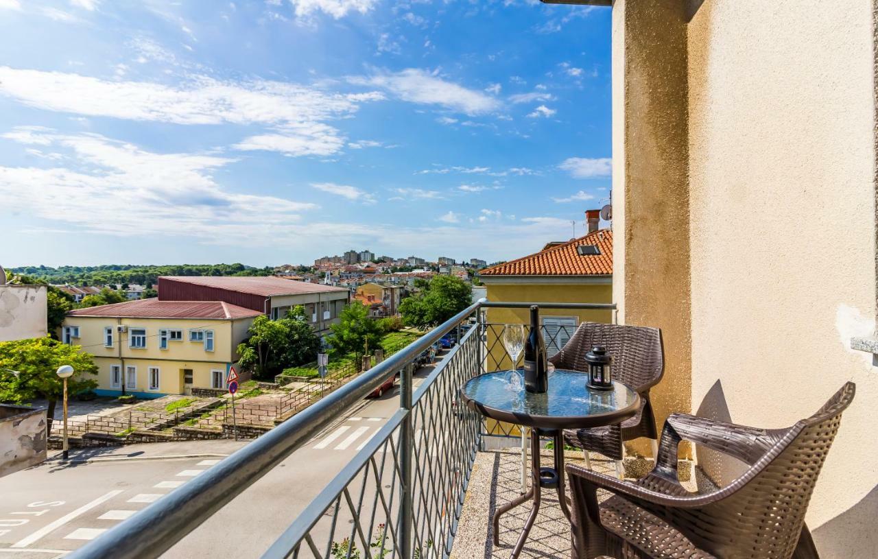 Pula Apartment Екстер'єр фото